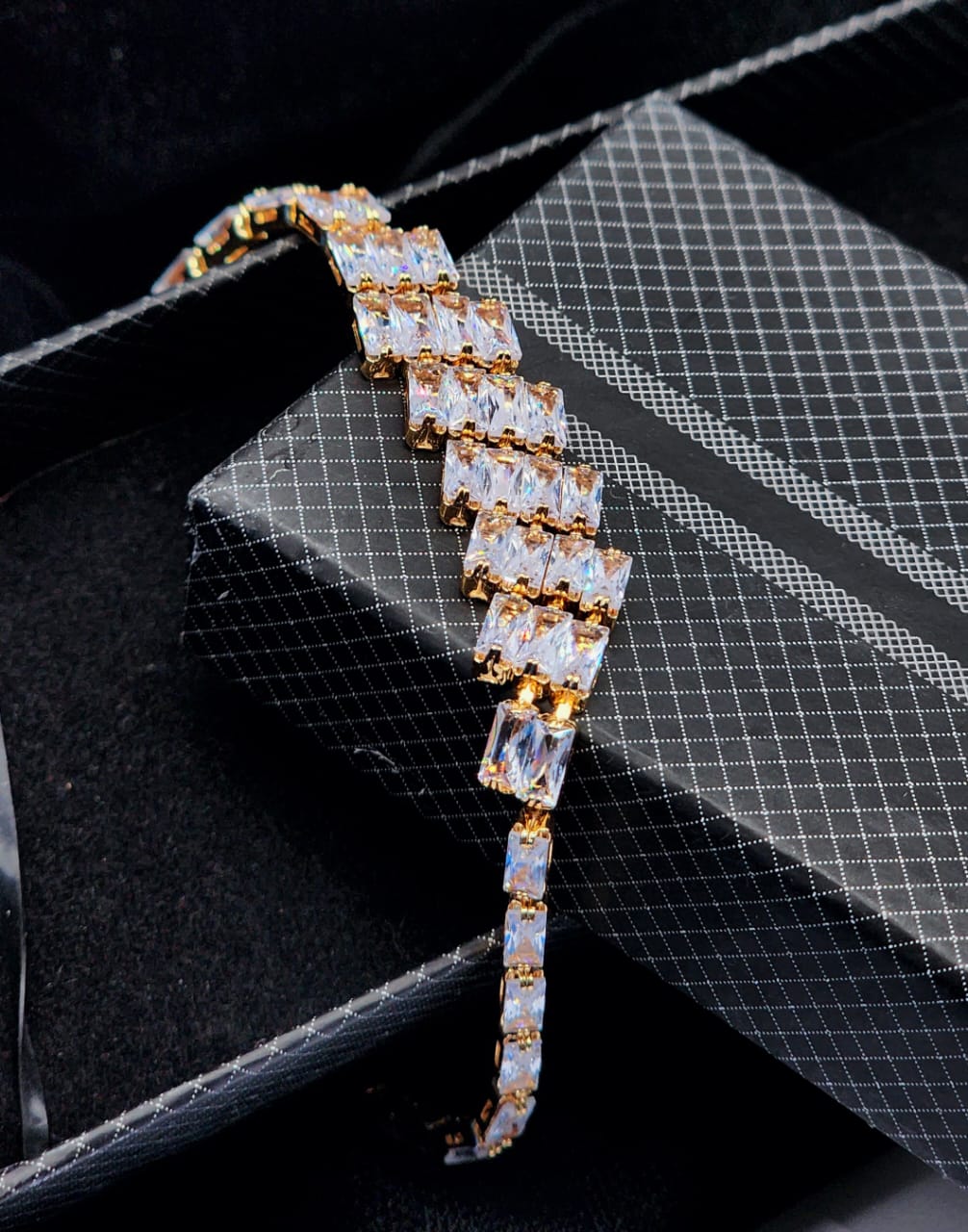 Elegant Gold-Toned Zirconia Baguette Bracelet